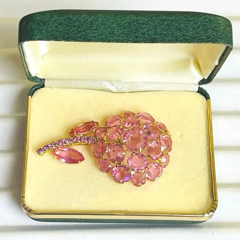 Vtg 60s Juliana DeLizza Elster Pink Rhinestone Flower Brooch Pin Original Box